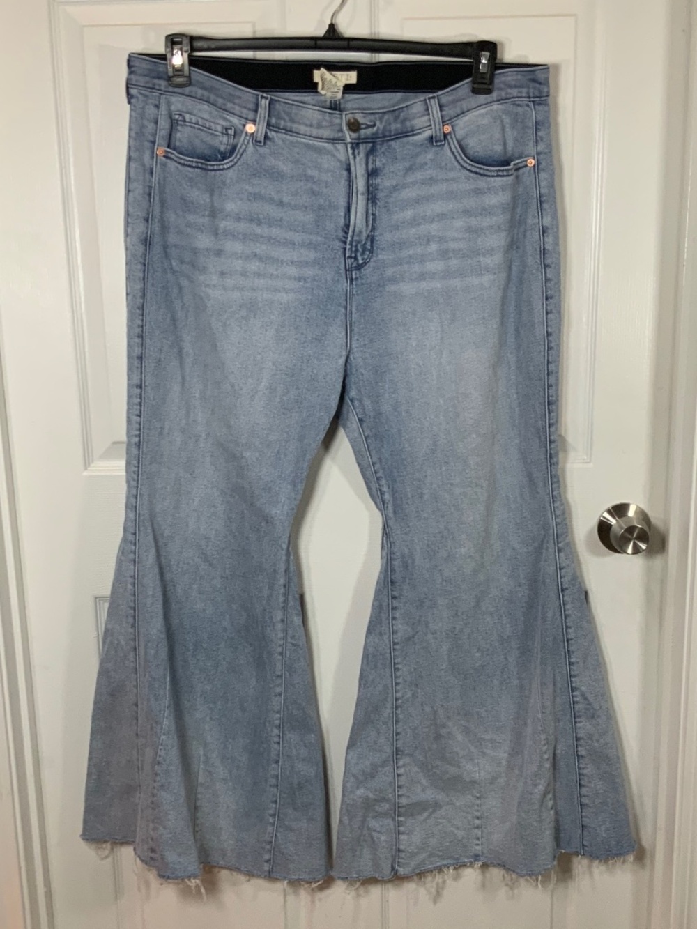 Torrid Festi Super Flare Jeans Retro 70s Bell Bottom Boho Stretch Denim Size 20